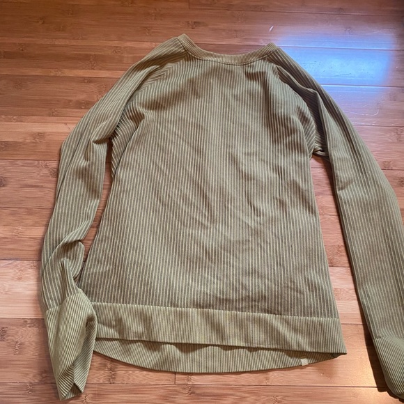 Tops - Lululemon tight long sleeve size 12